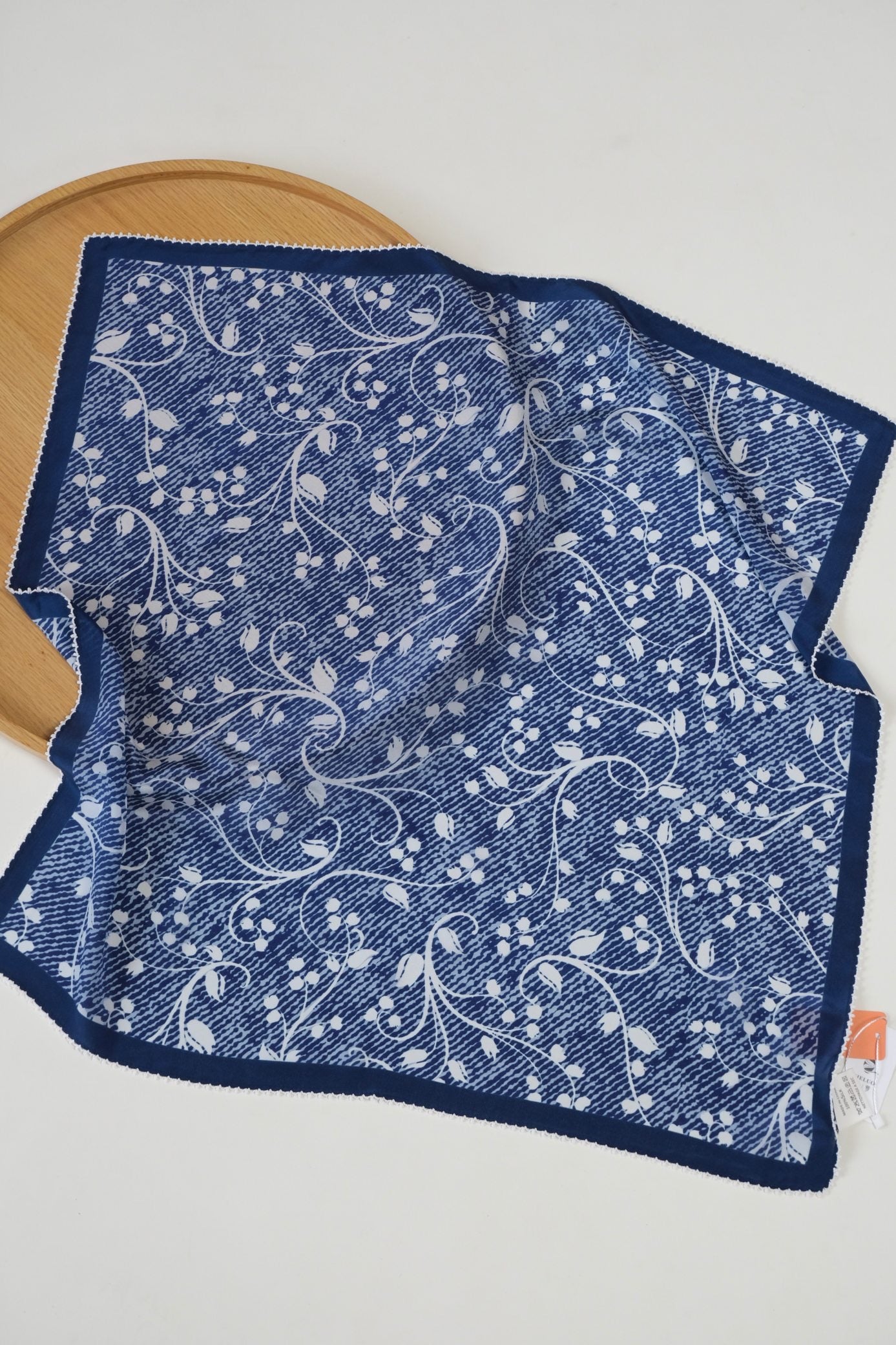 Elegant Chinese silk scarf with traditional craftsmanship