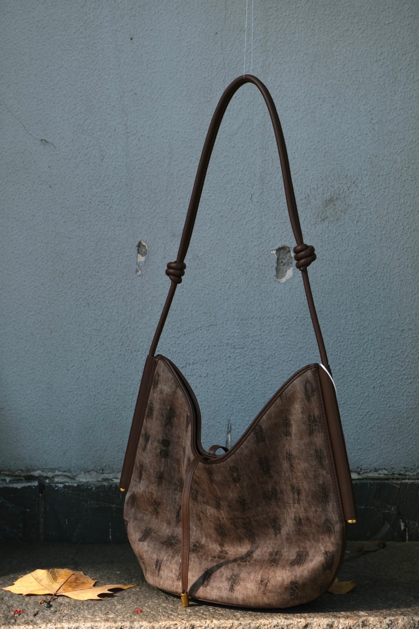 Luxury Xiangyunsha silk mini handbag with oriental style