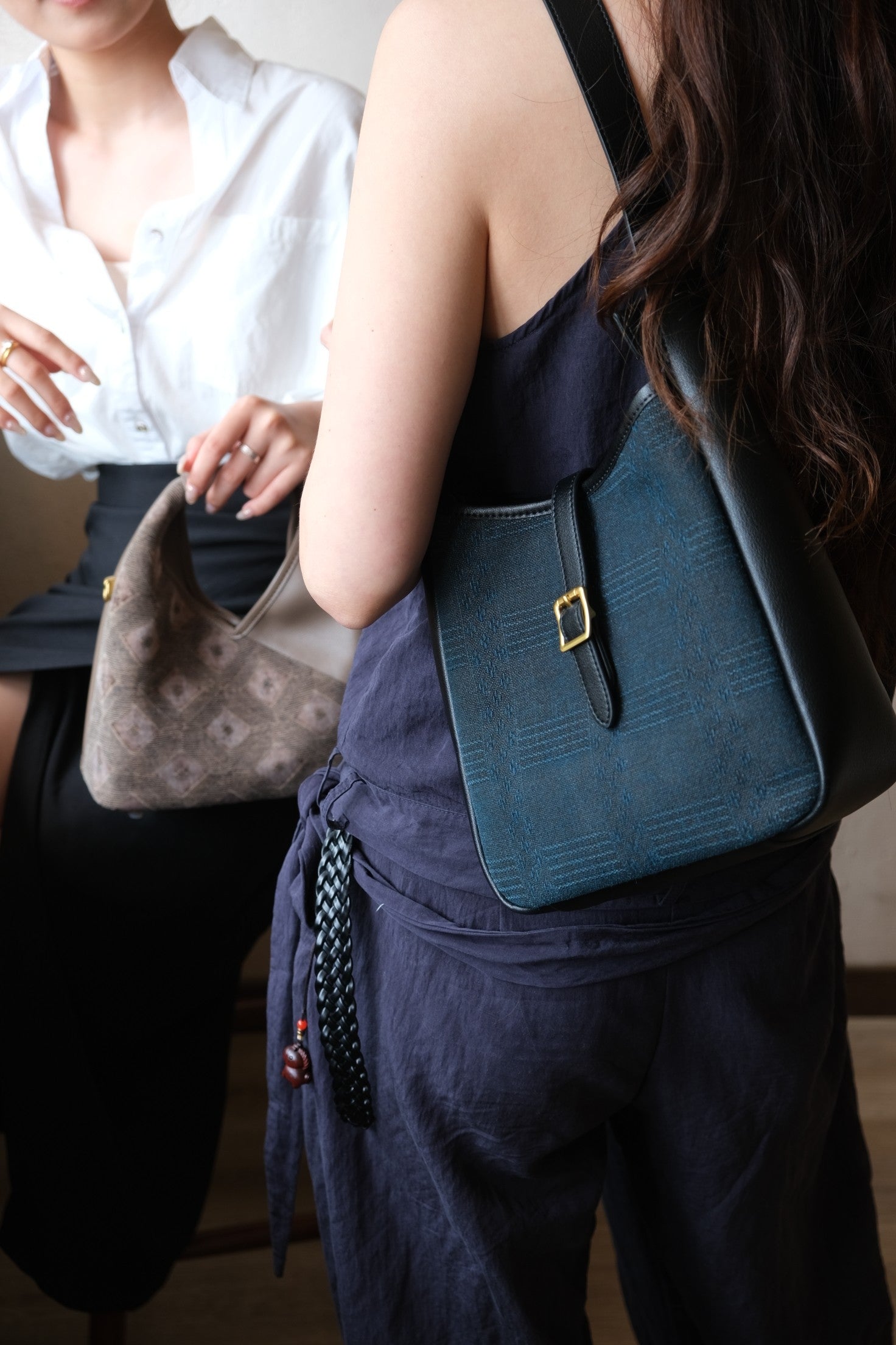 Full overview shot, heritage Xiangyunsha cowhide underarm hobo shoulder bag